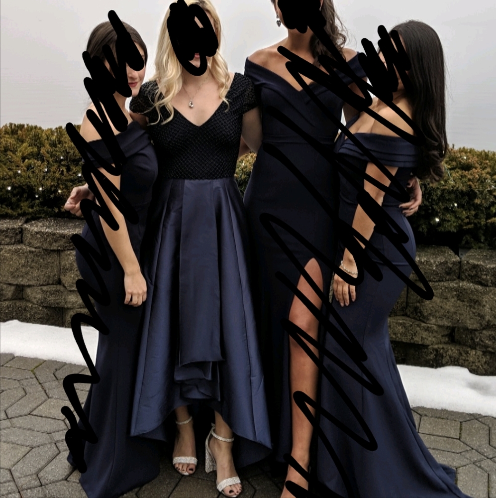 BEADED & Satin GORGEOUS Navy Bridesmaid / Wedding / Prom / Gala / Gown